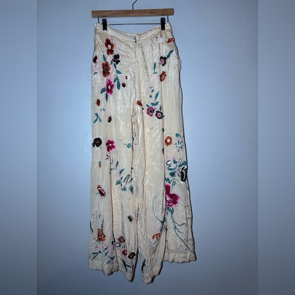 Free people Mimi Embroidered Flowers bohemian Pants High Waisted size 4 - Picture 3 of 8